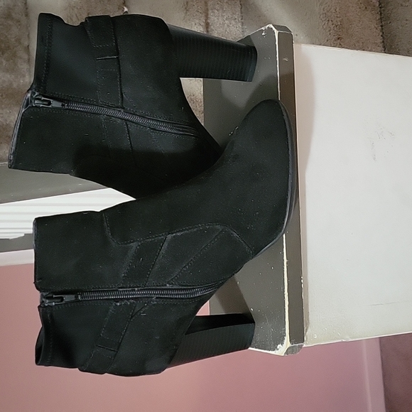 Suede Boots - Picture 2 of 4